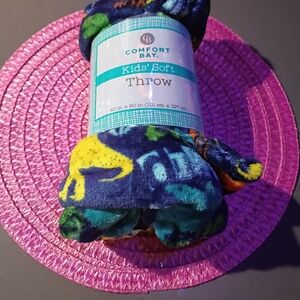 Comfort Bay Kids' Soft Throw in Navy with Yellow & Teal Accents